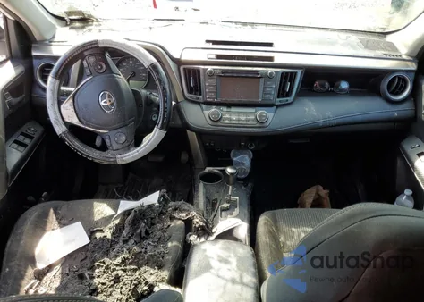 2015 Toyota Rav4 Xle z USA, uszkodzony, nr VIN 2T3RFREV9FW240232